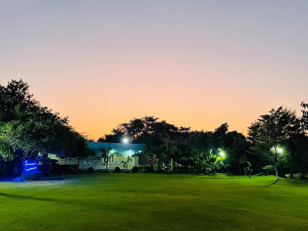 Anantam Aravali Villa Gurgaon Luaran gambar